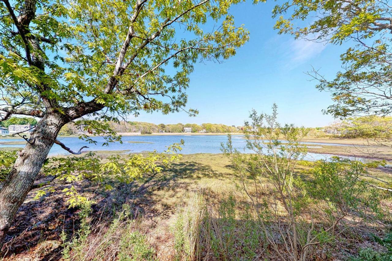 Cottage By The Bay Pocasset Exterior photo