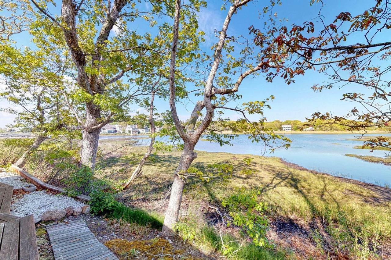 Cottage By The Bay Pocasset Exterior photo